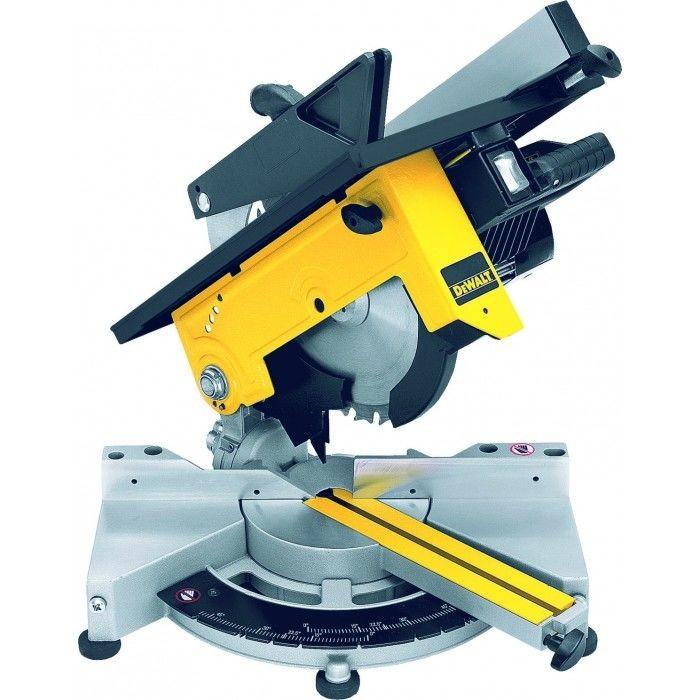 Fierastrau pentru taieri inclinate Dewalt DW711