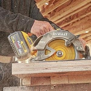 Fierastrau circular Dewalt DCS575T2