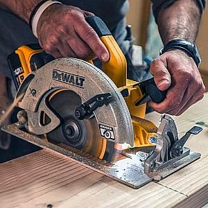 Fierastrau circular Dewalt DCS570NT