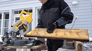 Fierastrau pentru taieri inclinate Dewalt DCS777N
