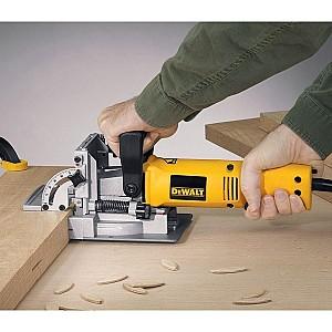 Masina de frezat Dewalt DW682K