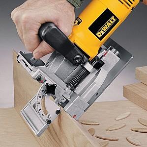Masina de frezat Dewalt DW682K