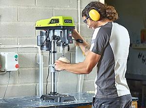 Masina de gaurit cu masa Ryobi RDP102L