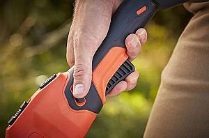 Trimmer de tuns iarbă BLACK&DECKER BCSTE636L1