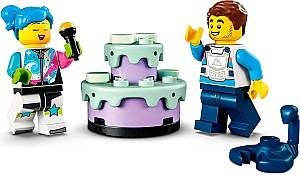 Constructor LEGO City 60341 The Knockdown Stunt Challenge