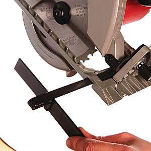 Fierastrau circular Milwaukee CS 60 F