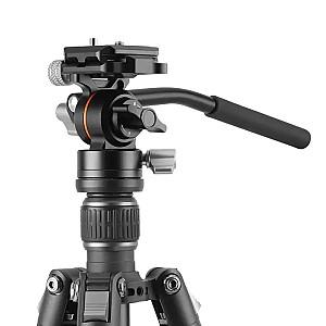 Tripied Vanguard VESTA GO 264AV12