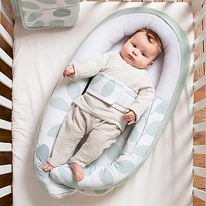 Cuib pentru bebelus doomoo Cocoon Leaves Aqua Green