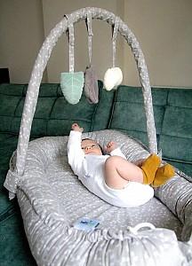 Cuib pentru bebelus BABYJEM Between Parents Gray