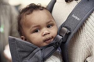 Marsupiu pentru bebelusi BabyBjorn One Denim Grey