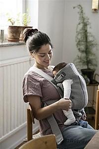Marsupiu pentru bebelusi BabyBjorn Mini Light Grey 3D Jersey