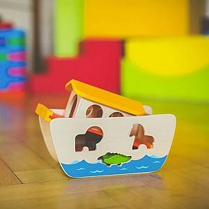 Nava de jucarie Tooky Toy TKC304