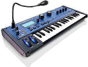 Sintetizator Novation MiniNova