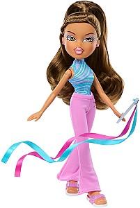 Papusa Bratz Play Sportz: Yasmin (569534)