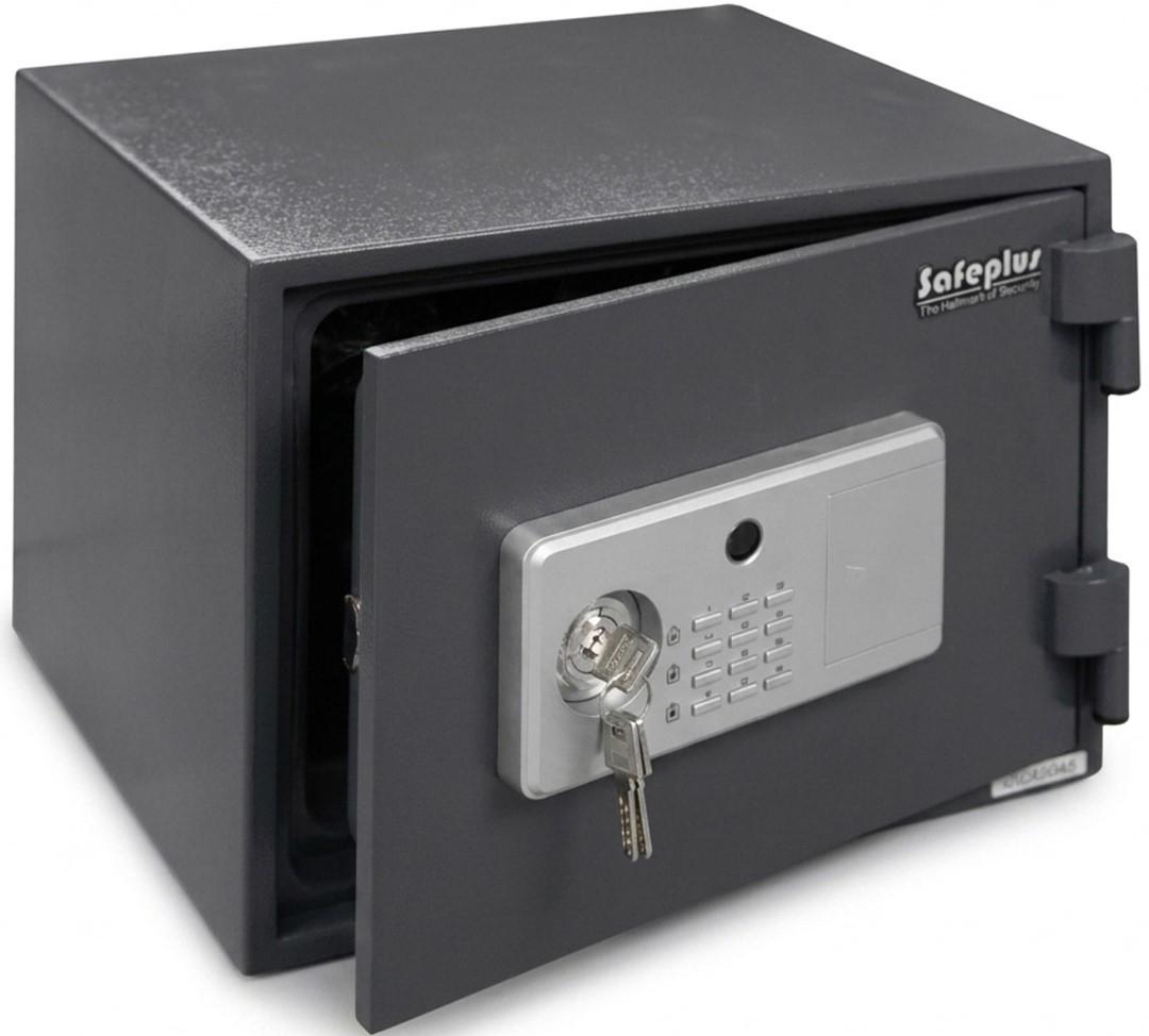 Safeu DP SP16