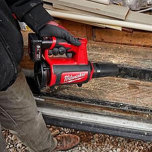 Aparat de suflat frunze Milwaukee M12 BBL-0