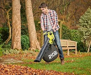 Aparat de suflat frunze Ryobi RY18BVXA-150