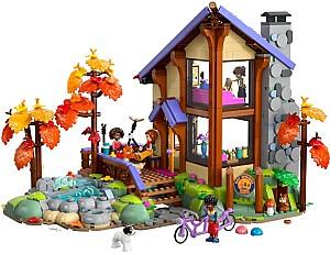 Constructor LEGO Friends Cabană confortabilă în pădure în toamnă