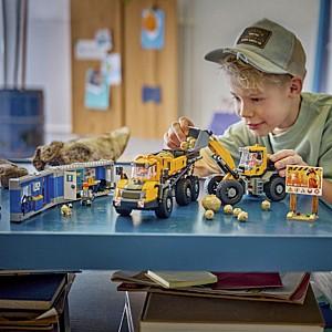 Constructor LEGO City Basculantă și încărcător frontal