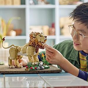 Constructor LEGO Creator 3-in-1 Animale sălbatice: Leul maiestuos