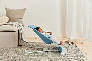 Leagan BabyBjorn Bliss Woven Petal Quilt Blue