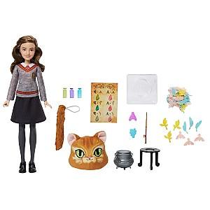 Papusa Mattel Hermione Granger and Polyjuice Potions (JGM21)