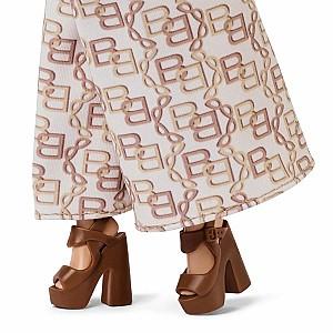 Papusa BARBIE Basics 07 (JJX26)